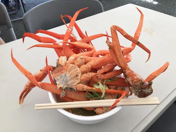 日本火鍋節 500 日圓食到一大碗蟹件